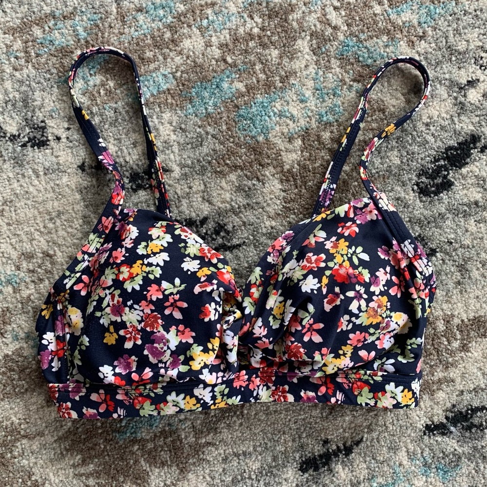🌸 3/$30 Kona Sol Floral Bikini Swim Top